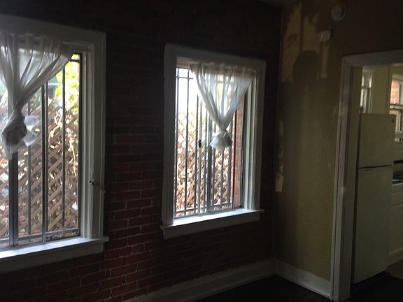 5th image of 1234 N Formosa Ave APT 2