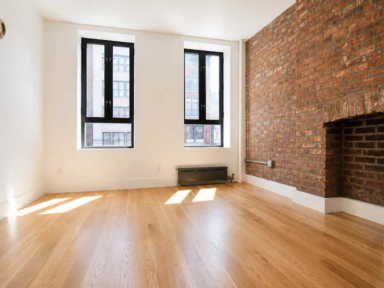 92 E Broadway #1 — Photo 2