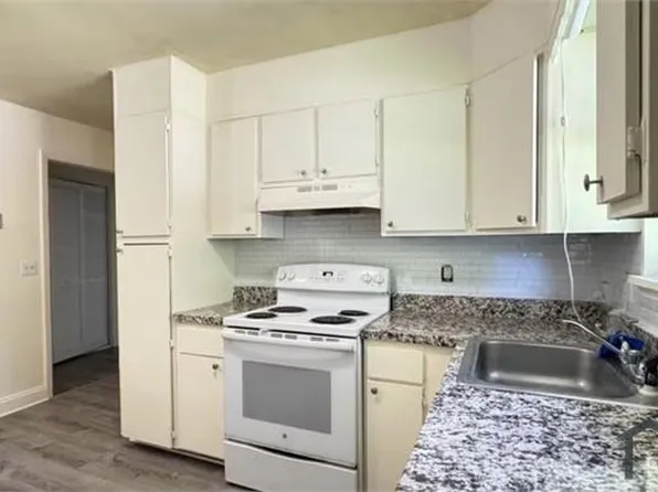 81 Angel Dr APT A, Waterbury, CT 06708