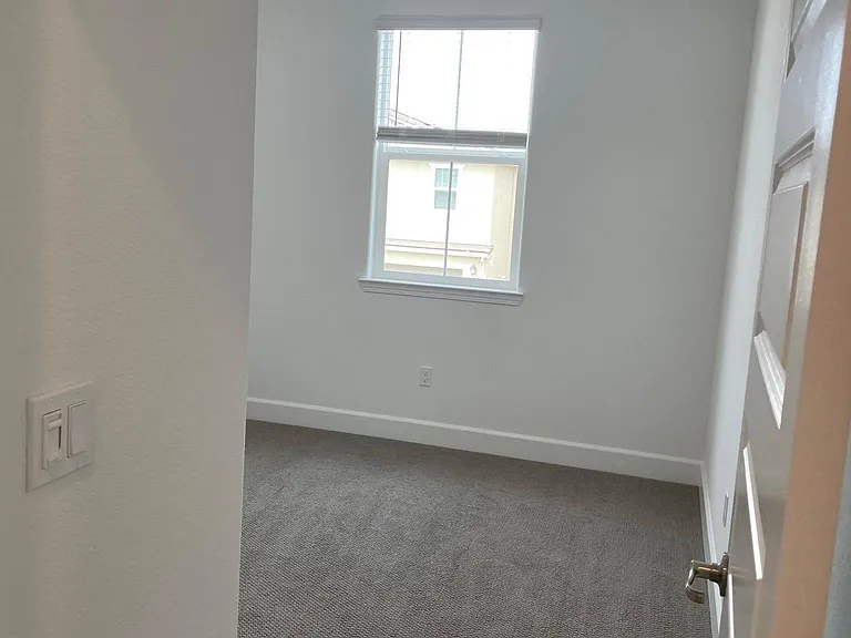2064 Shale St — Photo 19