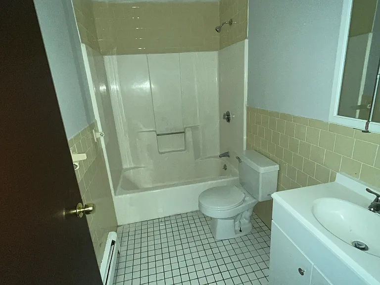 39 Veto St #3R — Photo 4