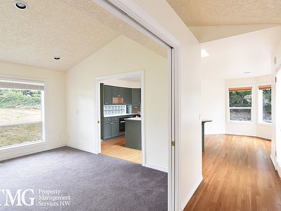 3rd image of 15708 SE Evergreen Hwy