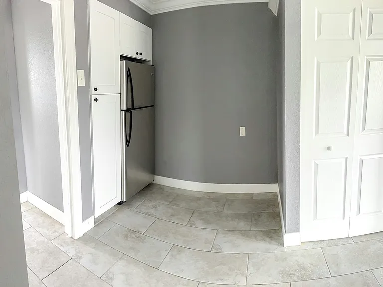 214 Columbia Dr #3 — Photo 3