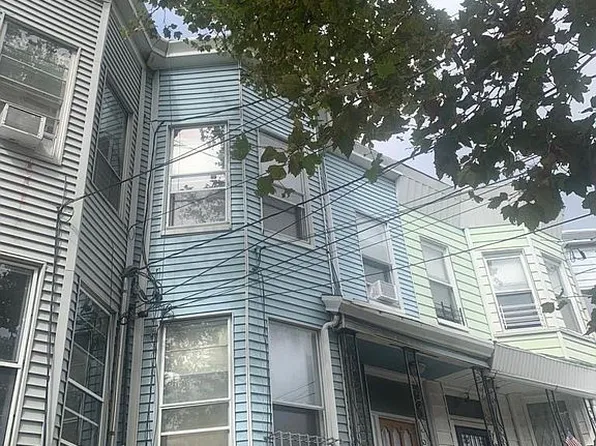 37 Arlington Ave, Jersey City, NJ 07305
