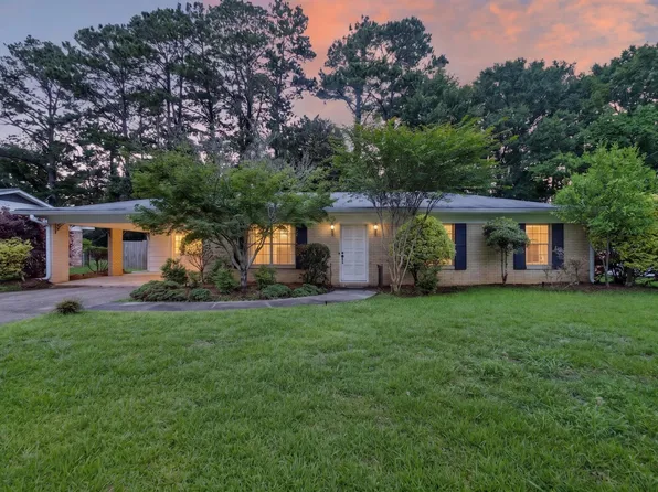 2909 Williamsburg Rd, Hattiesburg, MS 39402