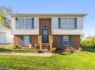 2425 3rd St, Middletown, VA 22645