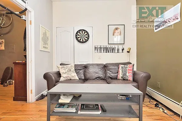 Rented by Green Light Real Estate Group Corp | media 13