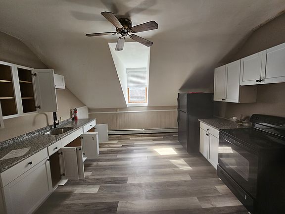 3rd image of 95 Oakland Ave Floor 3