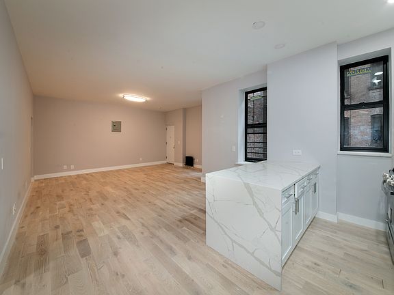 4th image of 570 W 183rd St APT 1C