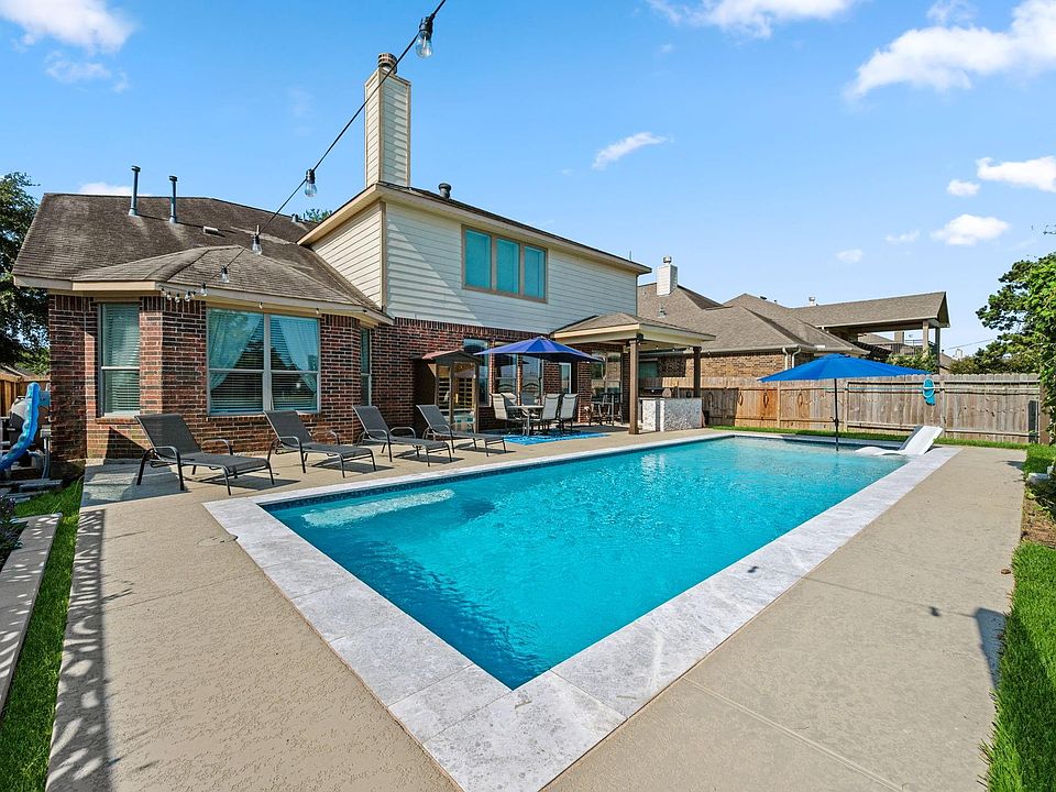 1st image of 21367 Kings Mill Ln