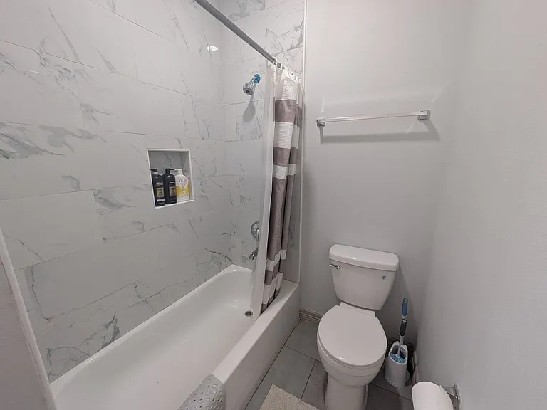 2925 Pecos St — Photo 10