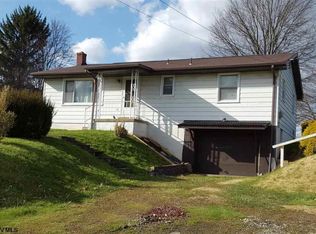 723 Flatwoods Rd, Vanderbilt, PA 15486