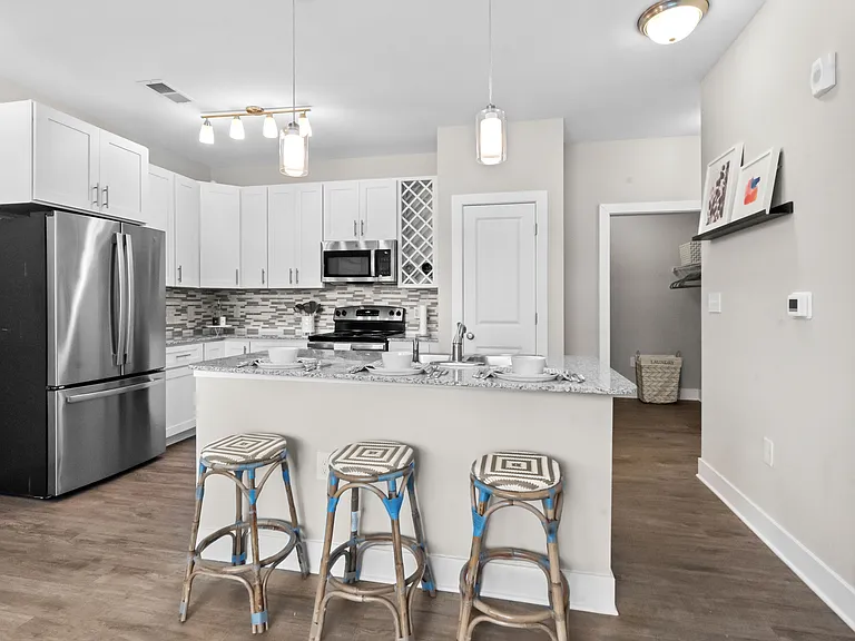 Addison Ridge Apartments — Photo 65