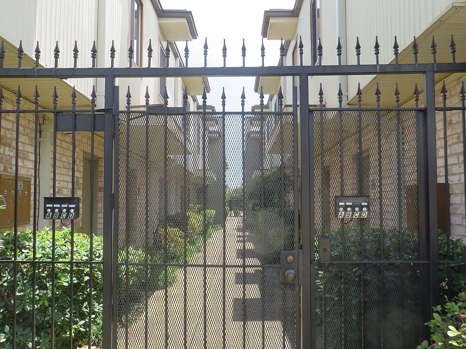 1st image of 3004 6th St APT C