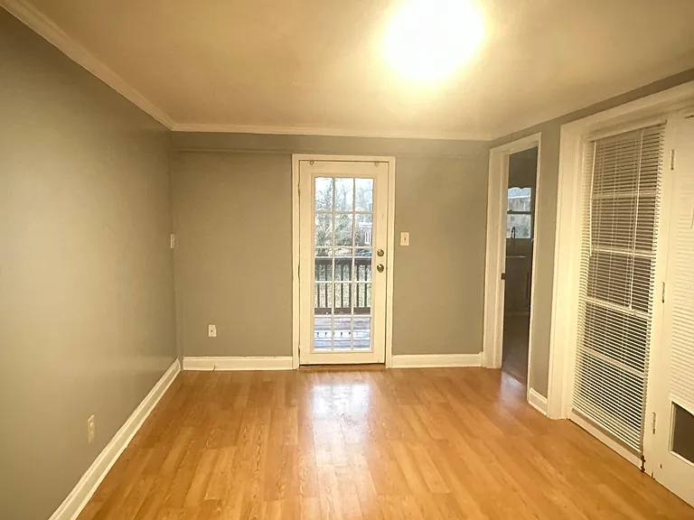 1602 E Lexington Ave — Photo 15