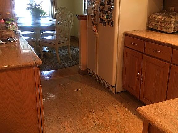 4th image of 1066 Arnow Ave
