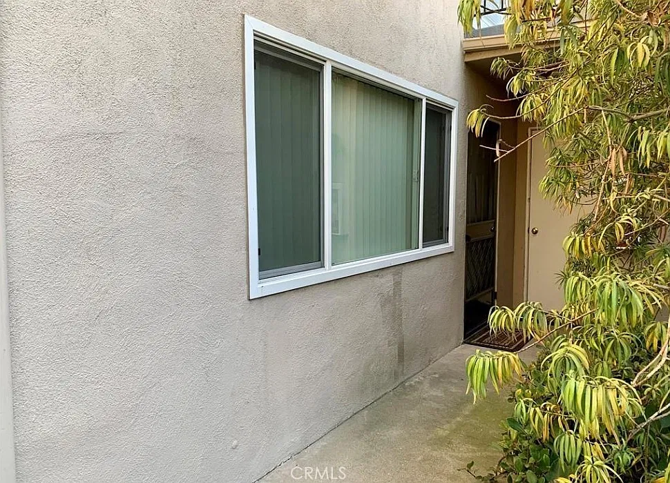 2 bed, 1.5 bath, 1000 sqft, $2,970 — Photo 3