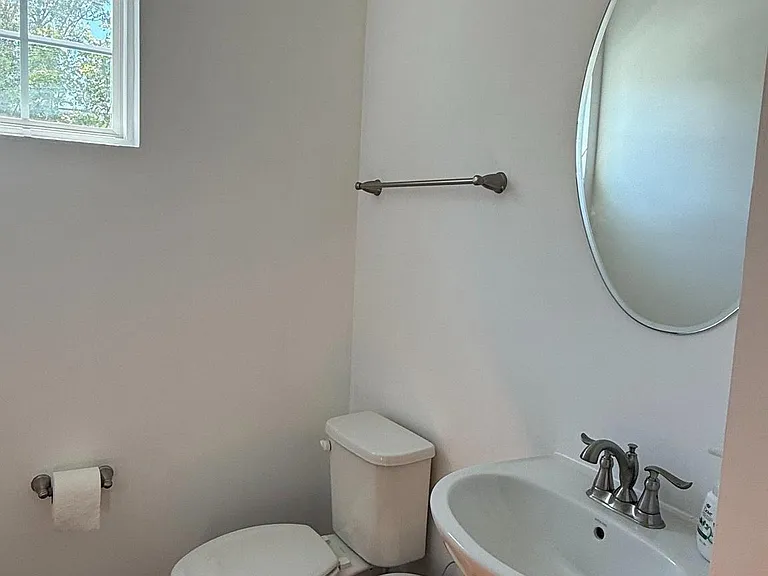 1285 Madison Ln — Photo 5