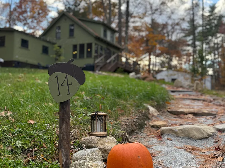 14 Sansone Ln — Photo 2