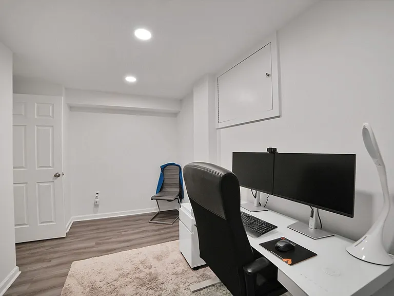 18420 Shady View Ln — Photo 41