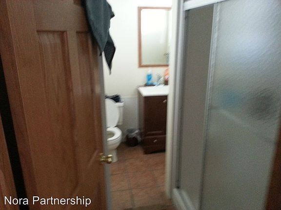 3rd image of 316 12th Ave SE APT 2