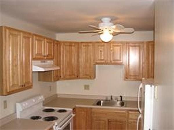 2nd image of 859 Lakeview Ave APT 10