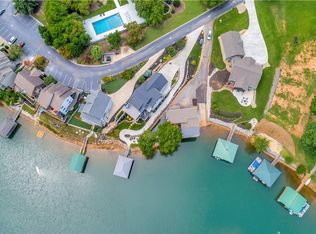 504 Loran Pointe Cir, Seneca, SC 29672