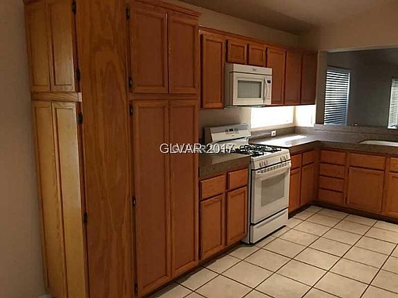 2nd image of 5035 Vista Montana Way