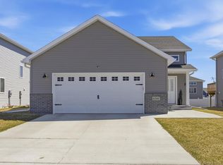 6546 28th St S, Fargo, ND 58104