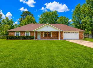 306 SE 4th St, Antlers, OK 74523