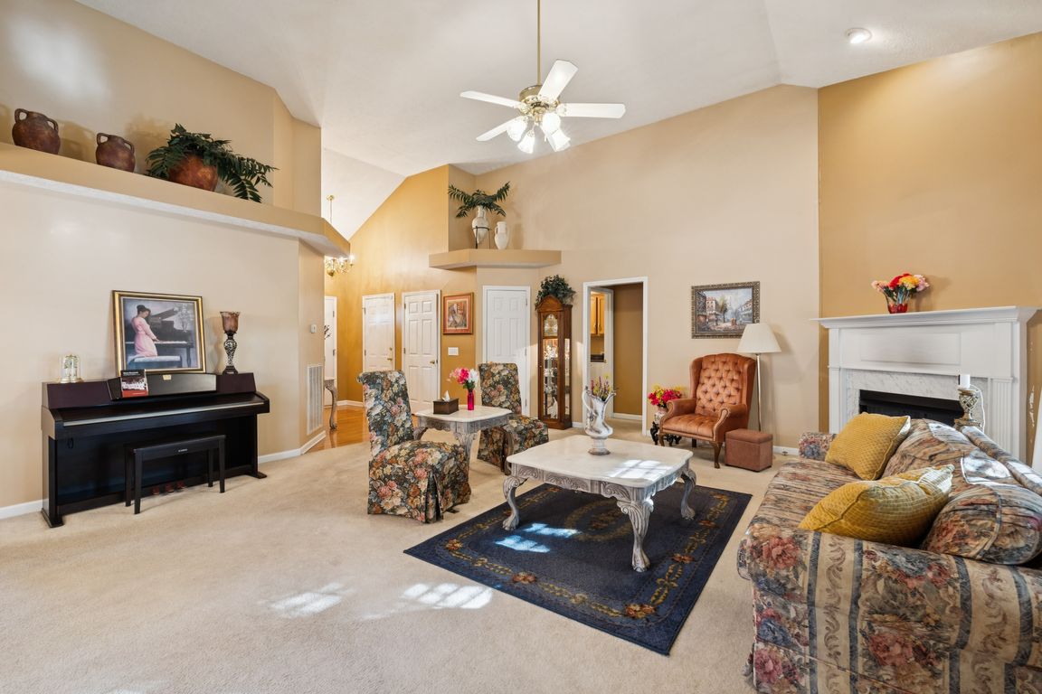 next background image