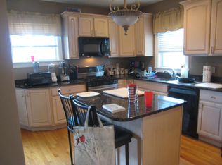 525 E 6th St, South Boston, MA 02127