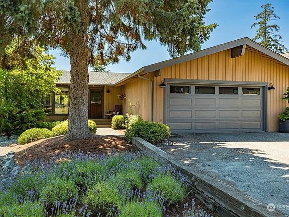 2nd image of 4948 Harbor Hills Drive