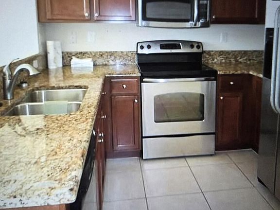 2nd image of 3255 NW 31ST Terrace