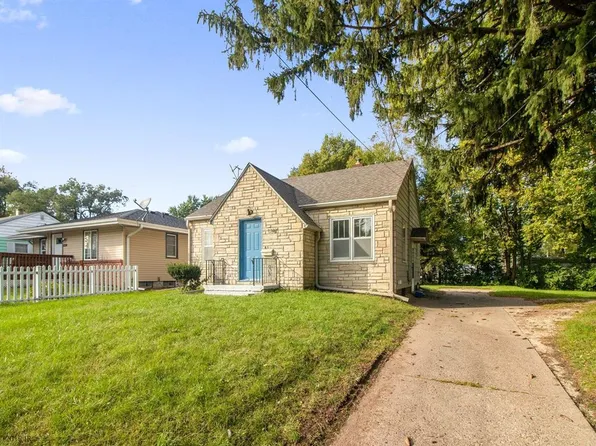 1340 E Douglas Ave, Des Moines, IA 50316