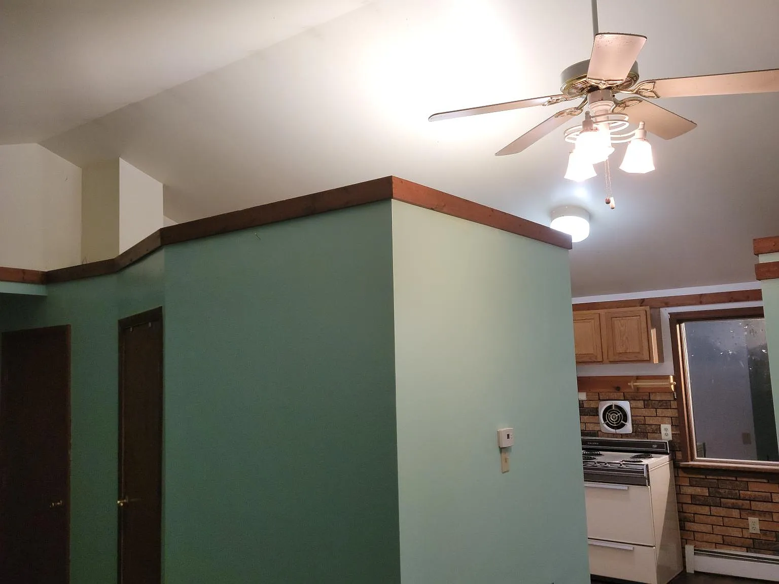 2 bed, 1000 sqft, $1,600 — Photo 4
