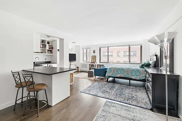 Rented by Compass | media 2