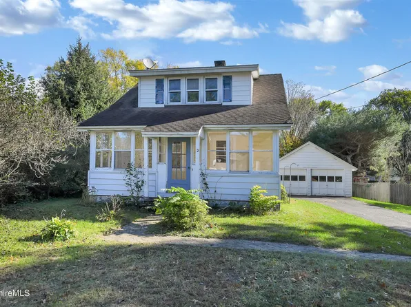 2 Magnolia St, Great Barrington, MA 01230