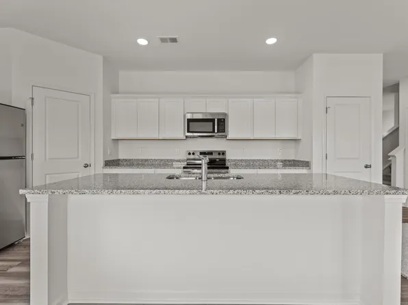 149 Bedstone Way, Clayton, NC 27520