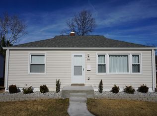 7601 Mallard Dr, Saint Louis, MO 63133