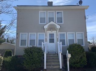15 Walnut Ave, Pleasantville, NJ 08232