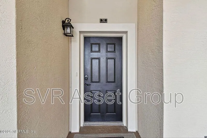 3 bed, 3.0 bath, 2058 sqft, $3,950 — Photo 4