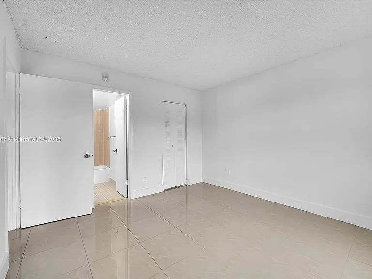 8260 SW 210th St #201 — Photo 19