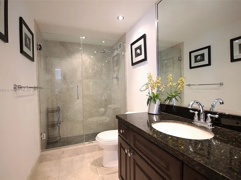5151 Collins Ave #924 — Photo 21