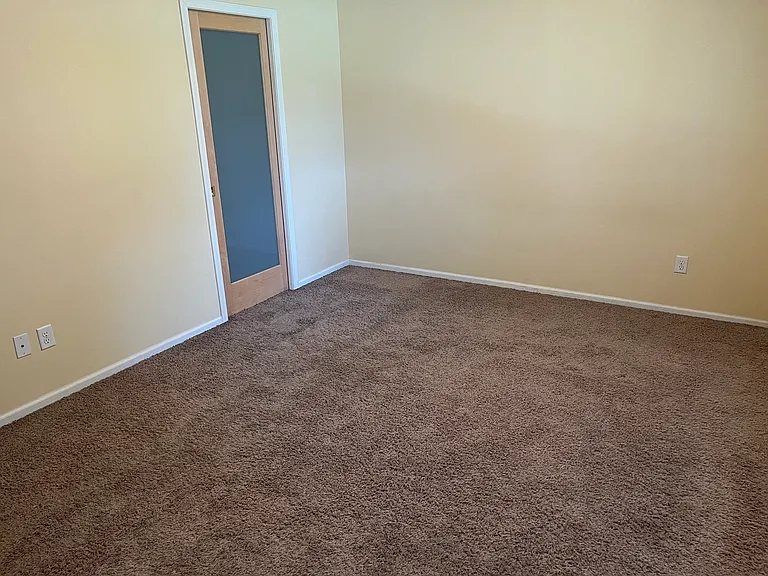 4380 Parklawn Ave #102 — Photo 6