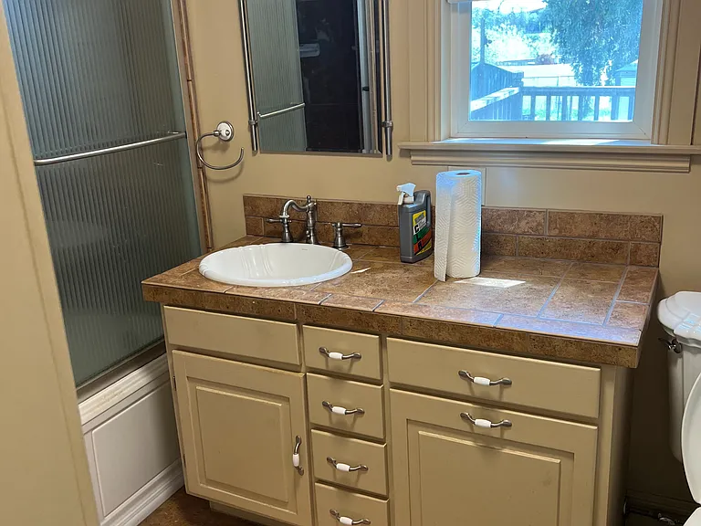 30 E Main St — Photo 14