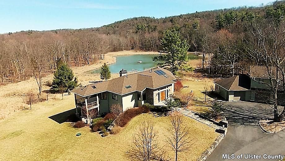 1st image of 68 Suominen Ln