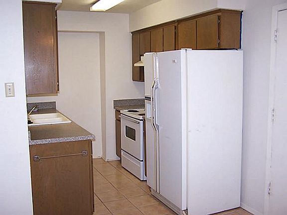 4th image of 1905 W Morton St APT 27