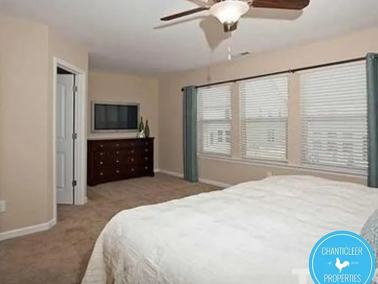 1037 Grand Rdg — Photo 14
