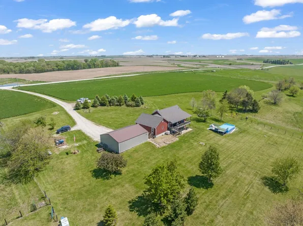 1723 Creamery Rd, Dexter, IA 50070